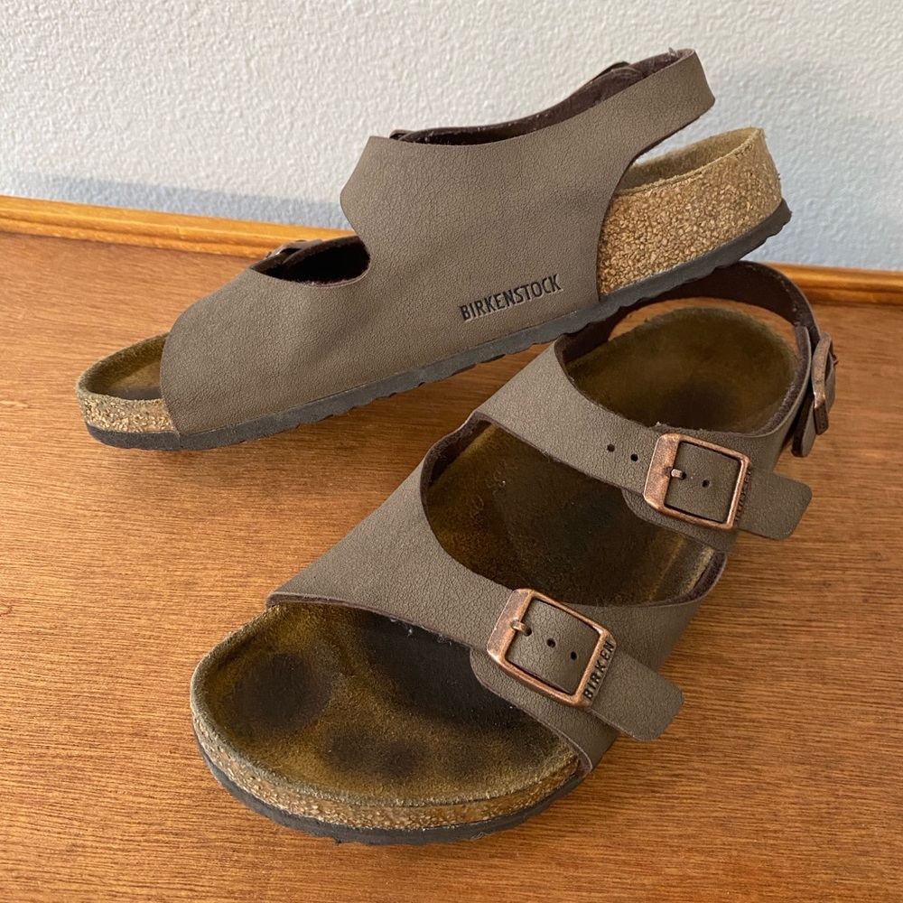 Kids Roma Birkenstocks sz 34